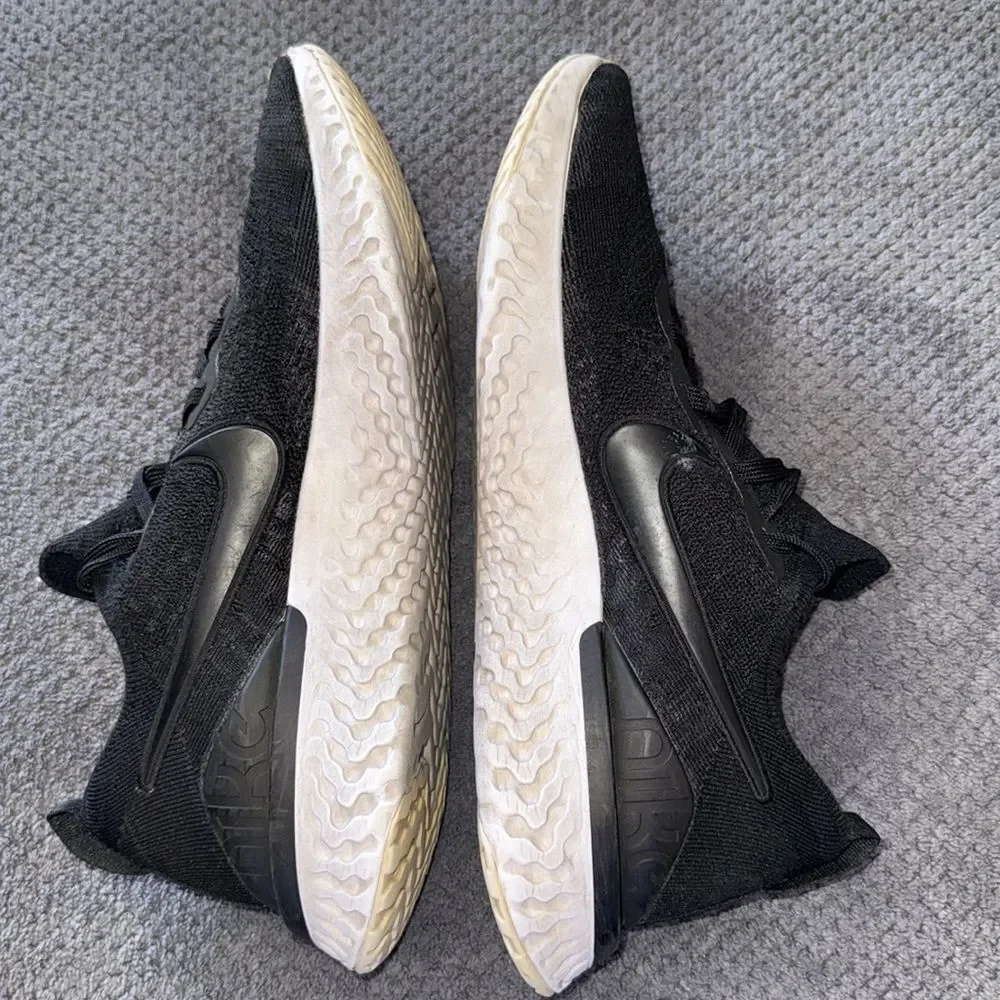 Nike‎ Epic React Flyknit 2 Black White Running Shoes Men's Size 11 BQ8928-002